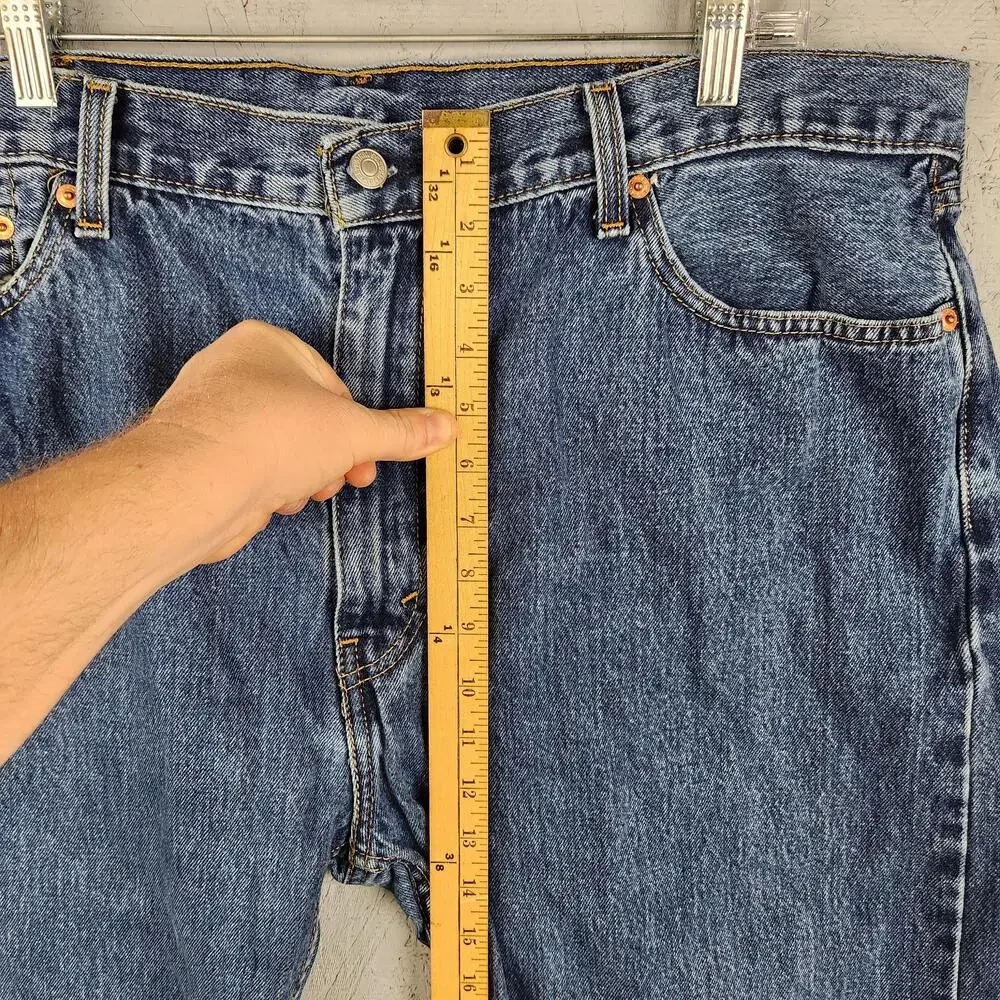 Levis measurements photos